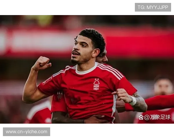 诺丁汉森林客场三球大胜利物浦，吉布斯-怀特锁定胜局